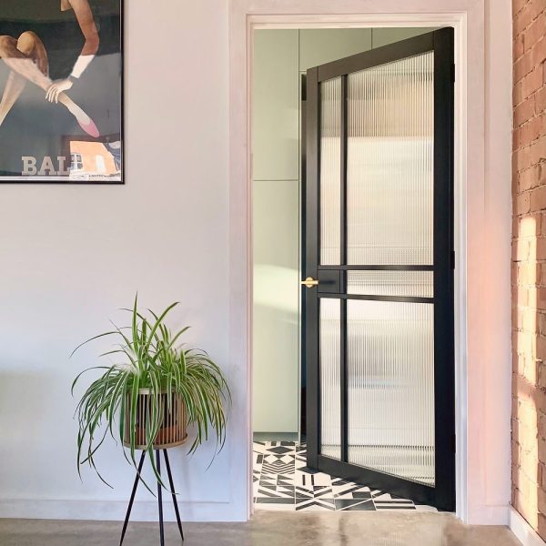 1/4" Reeded Glass Window Film