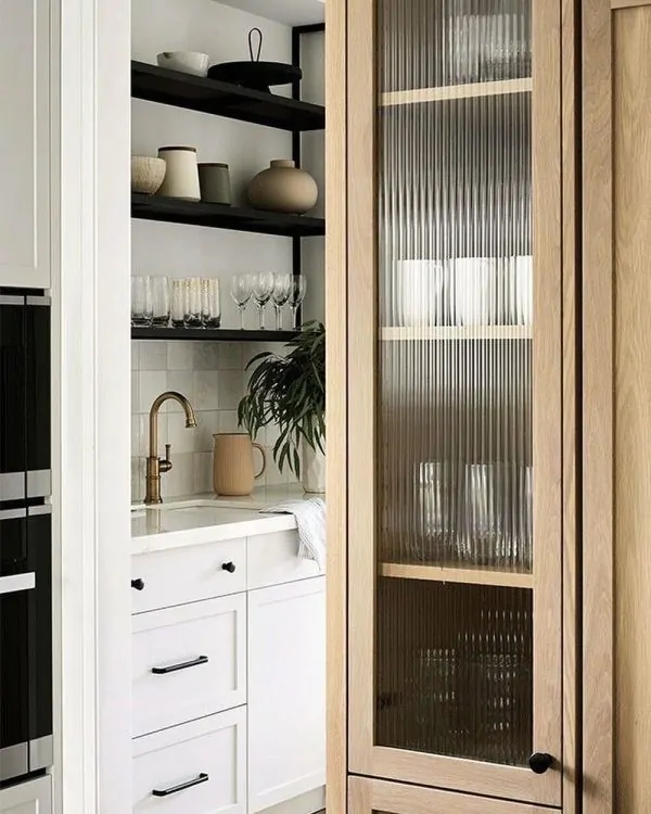 1/2" Reeded Glass Window Film 250mm wide only